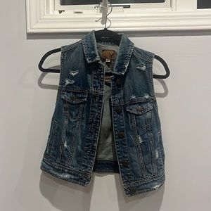 American eagle Denim vest, barely warn